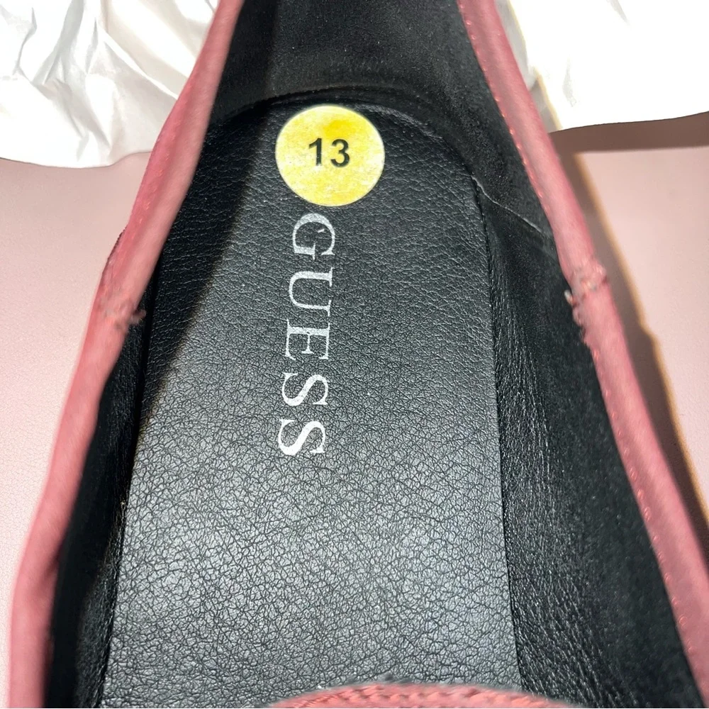 G by Guess this pair